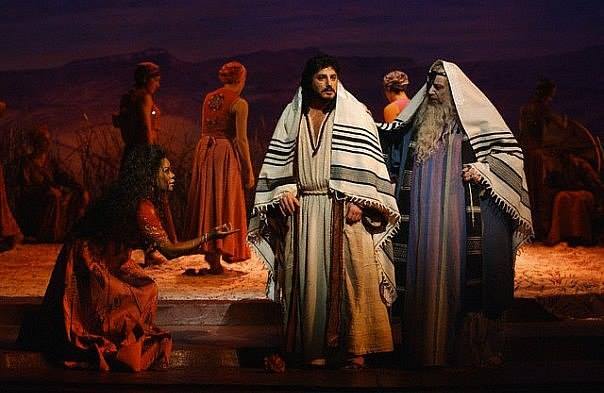 Jos Cura stars as Samson in the Met opera production of Samson et Dalila, 2005.