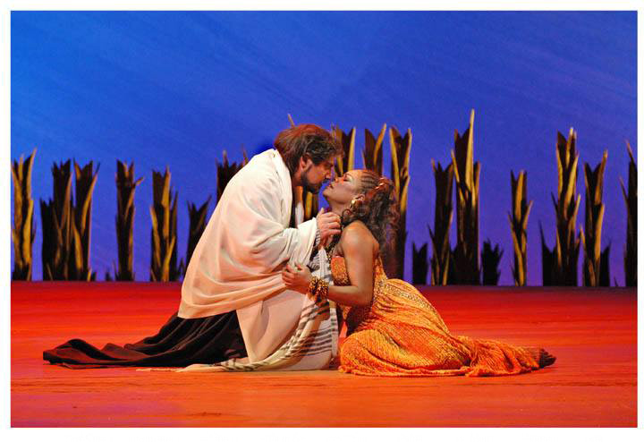 Jos Cura stars as Samson in the Met opera production of Samson et Dalila, 2005.