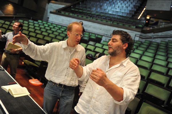Jos Cura as stage designer and director in the 2010 Karlsruhe production of Samson et Dalila.