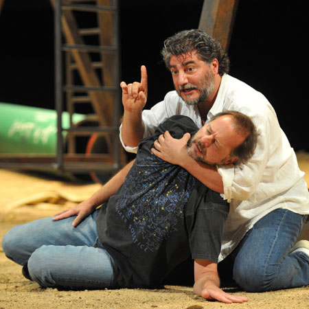 Jos Cura as stage designer and director in the 2010 Karlsruhe production of Samson et Dalila.