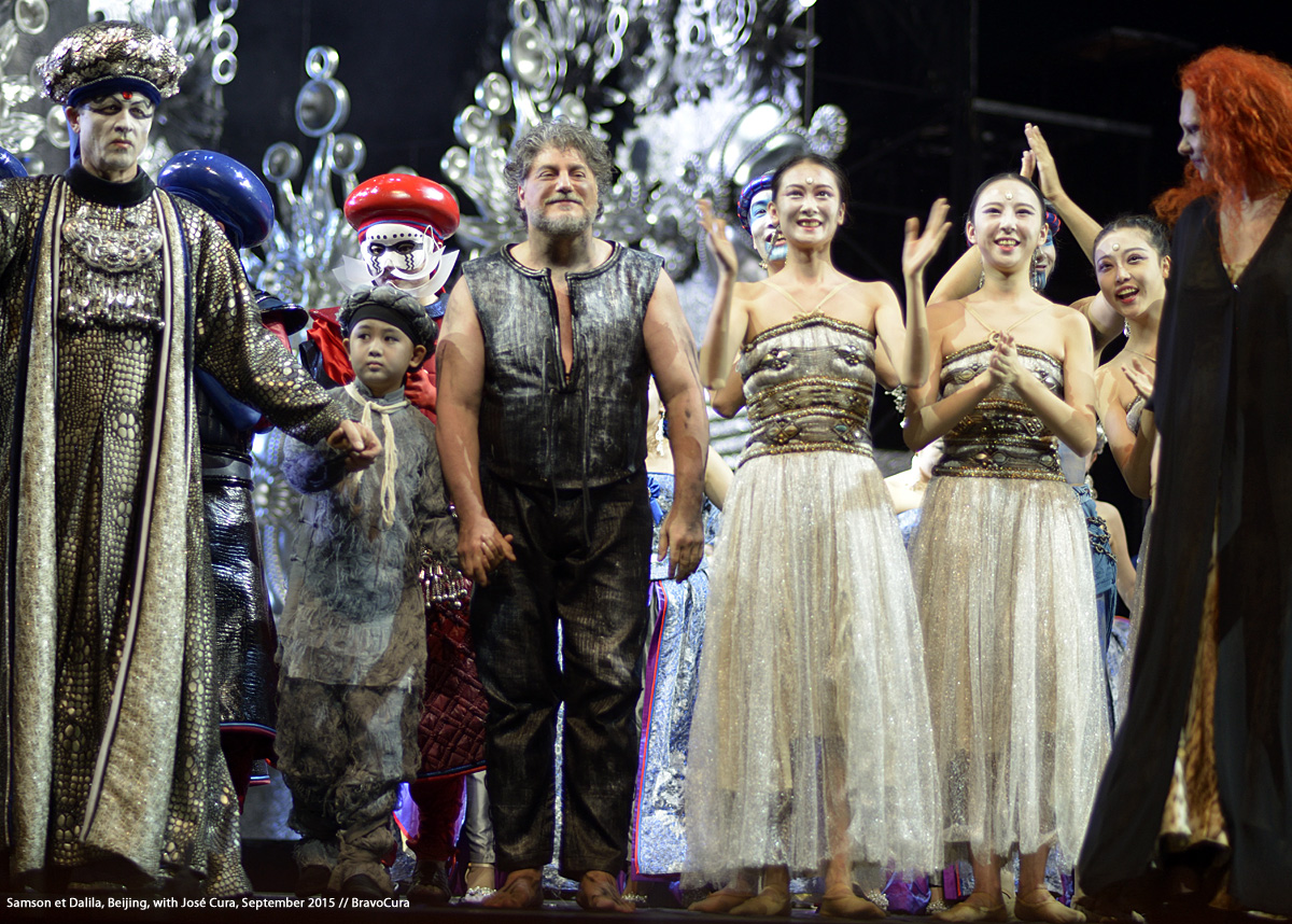 Jos Cura starring as Samson in the 2015 Beijing Opera production of Samsone et Dalila