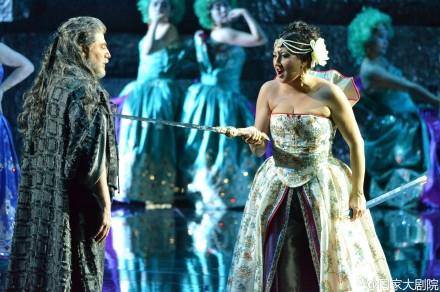 Jos Cura starring as Samson in the 2015 Beijing Opera production of Samsone et Dalila