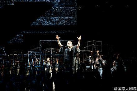 Jos Cura starring as Samson in the 2015 Beijing Opera production of Samsone et Dalila