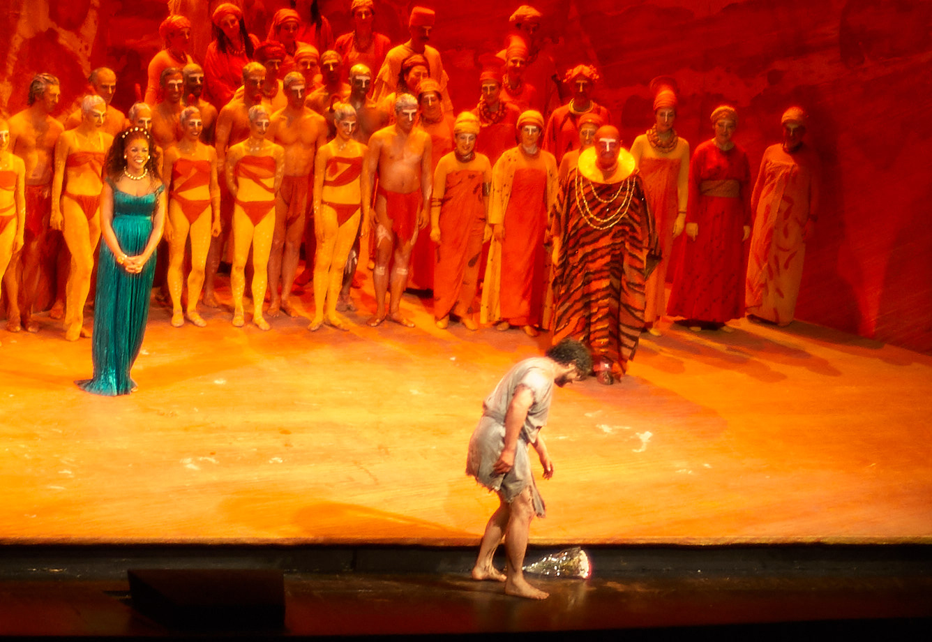 Jos Cura at curtain call after Samson et Dalila at the Met, 2005